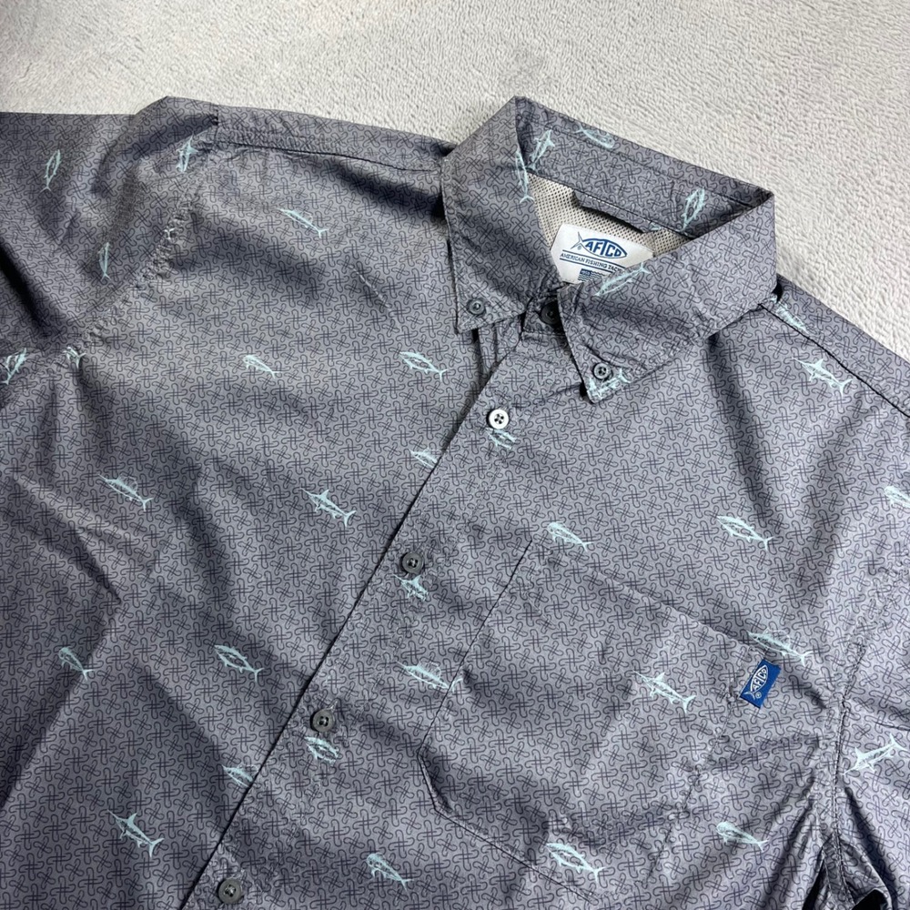 AFTCO Mens M Grey Fish Print Short Sleeve Performance Fishing Button Down Shirt